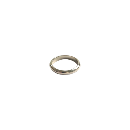 Minimal Curved Band Artisan Ring